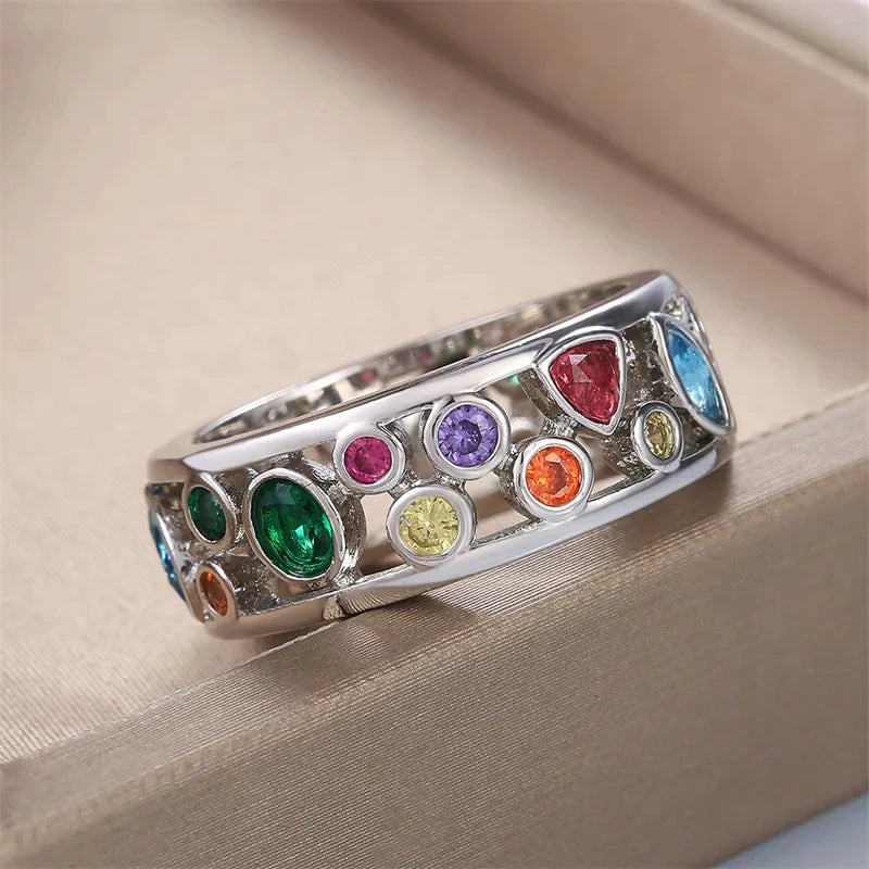 Silberring mit bunten Edelsteinen, Schmuck, Damenring, modisch, Geschenkidee, Accessoire.