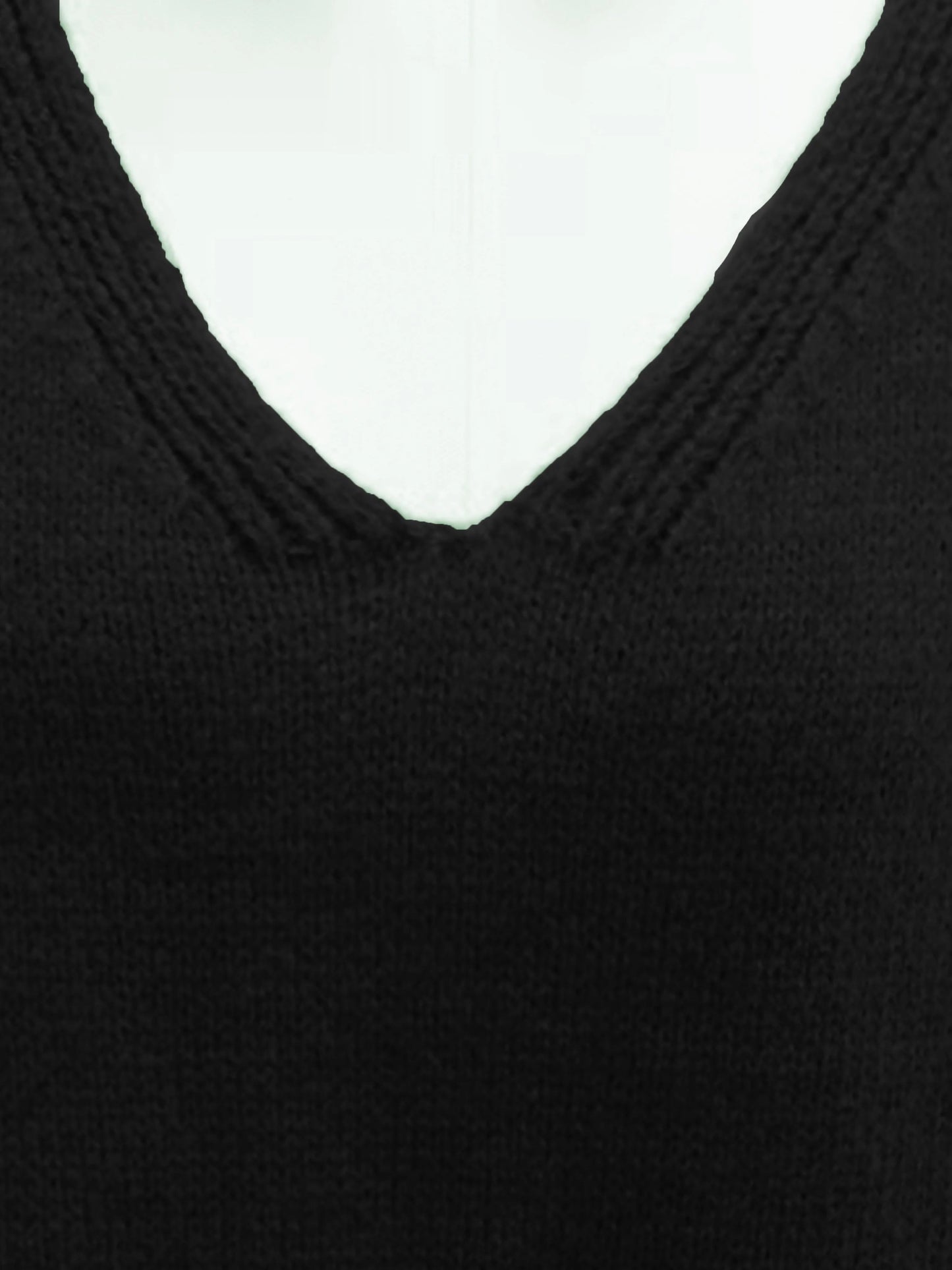 Schwarzer V-Ausschnitt Pullover, Strick, Damenmode, elegant, warm, Winterkleidung, Baumwolle.
