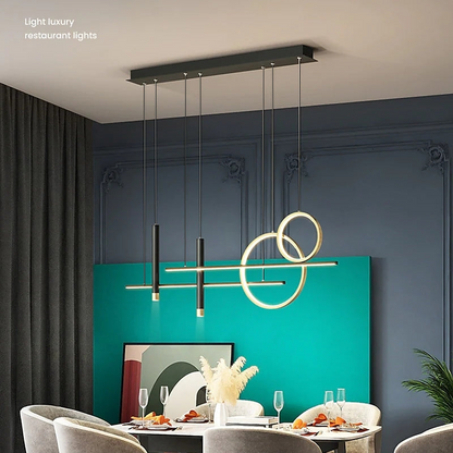 Moderne LED-Pendelleuchte, schwarz-gold, Esszimmer, minimalistisch, luxuriöses Design.