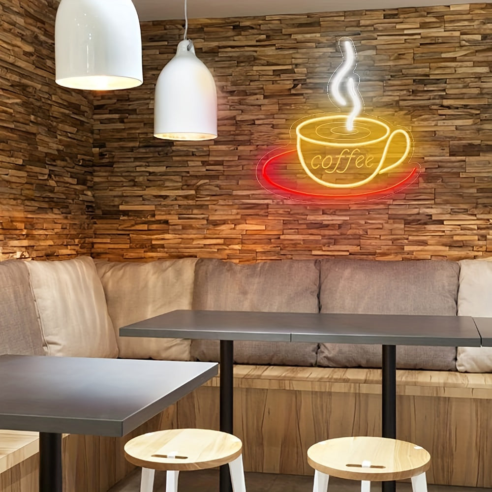 Gemütliches Café mit Holzwänden, Neon-Kaffee-Tasse, modernen Hängelampen und Holzhockern.