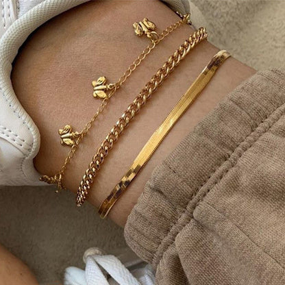 Goldene mehrschichtige Fußkettchen-Set, Schlangen- und Perlenketten, Damenmode, Schmuck.