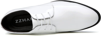 Weiße Herren-Lederschnürschuhe, elegantes Design, formelle Anlässe, glatte Oberfläche.