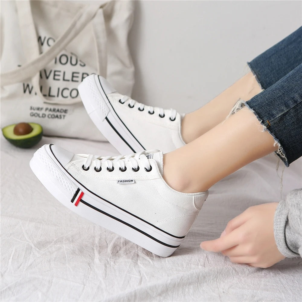 Snygga damsneakers i canvas med platåsula - Leonie