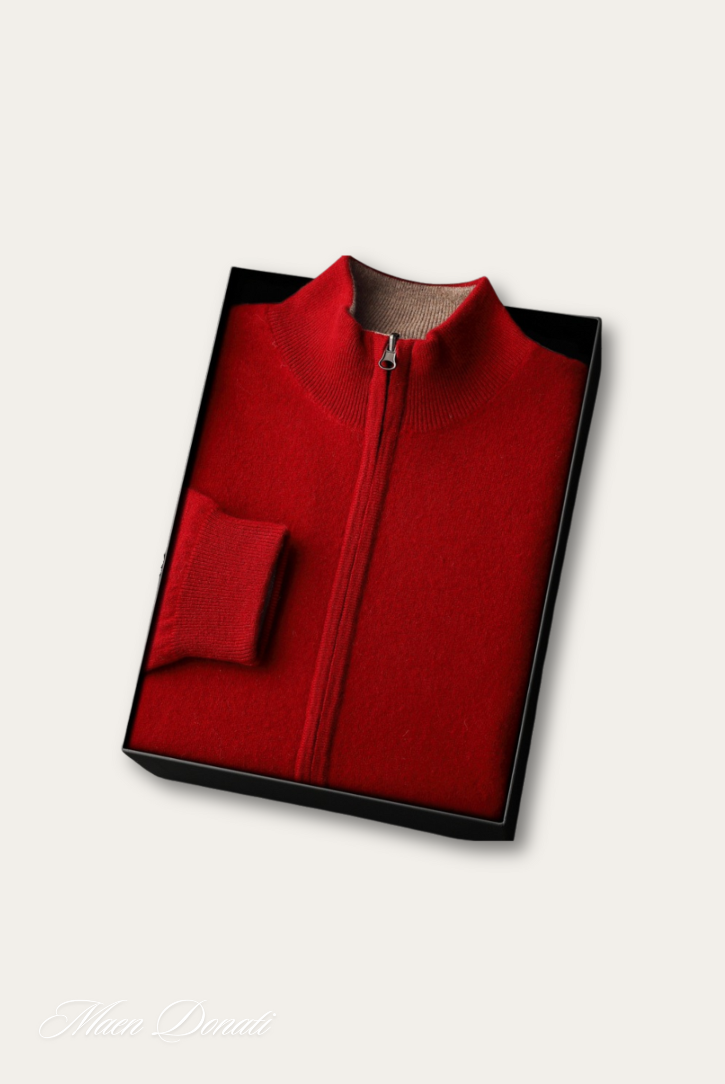 Roter Kaschmirpullover mit Reißverschluss in Geschenkbox, luxuriöse Wintermode, Herrenbekleidung.