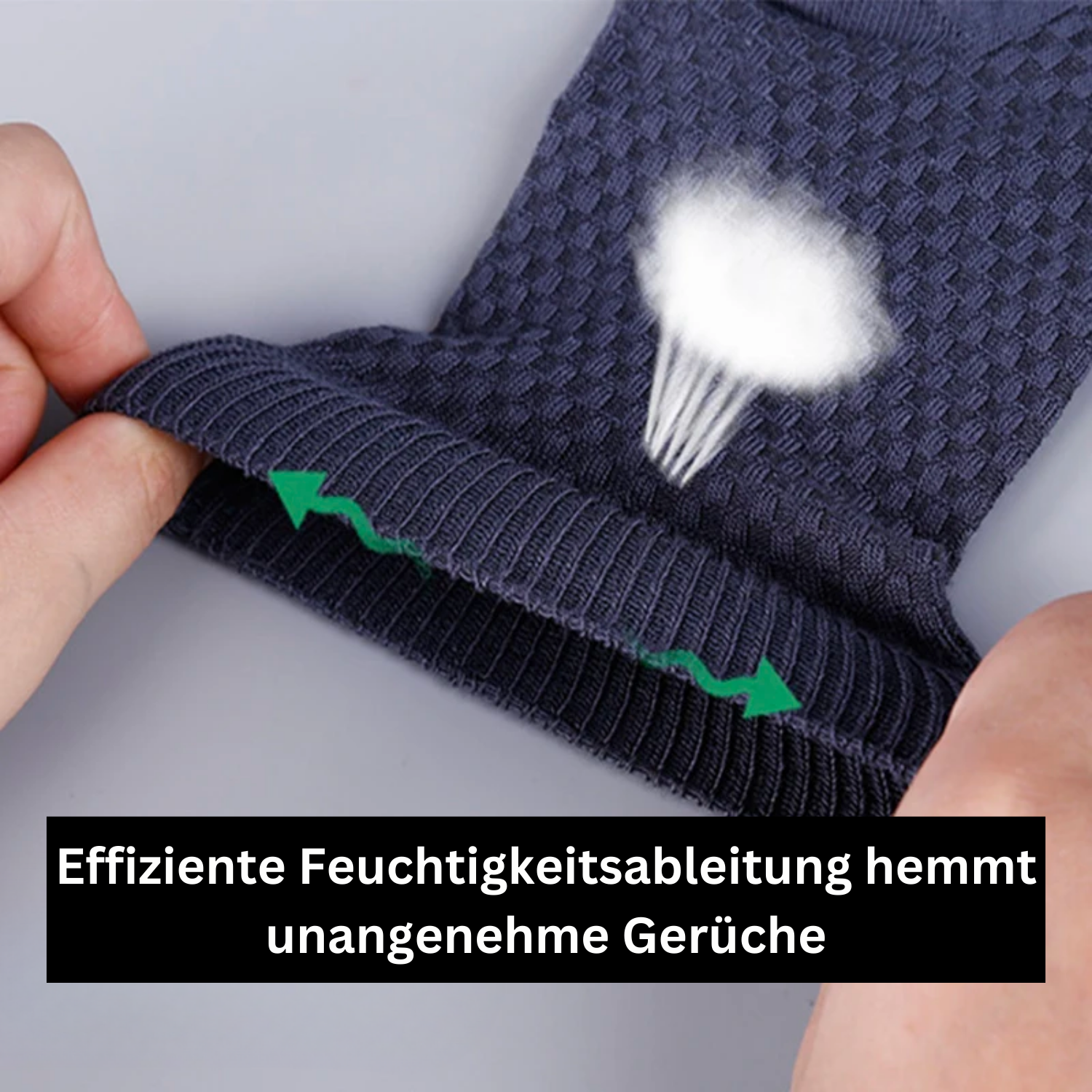 Dunkelblaue atmungsaktive Socke mit Feuchtigkeitsableitung, verhindert Gerüche.
