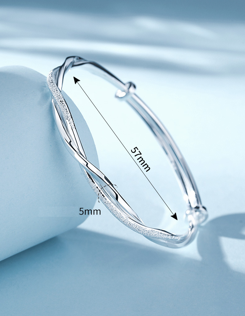Silberarmreif Damen, 57mm Durchmesser, 5mm Breite, elegantes Design, Schmuck Accessoire.