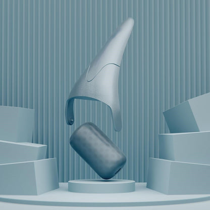 Futuristisches graues Designobjekt, schwebend, vor blauem Hintergrund, modernes Interieur.