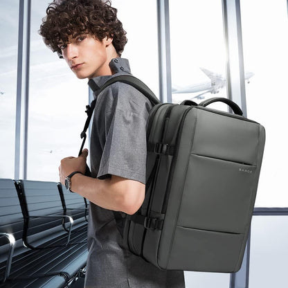 Expanderbar 26–45 L vattentät resryggsäck med laptopfack och duffelalternativ
