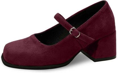 Pumps i mocka med spänne – Lena Oktoberfest 2026