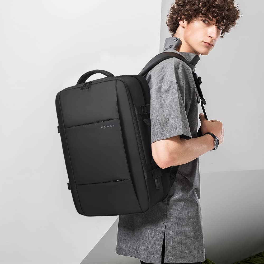 Expanderbar 26–45 L vattentät resryggsäck med laptopfack och duffelalternativ