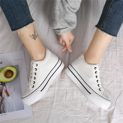 Snygga damsneakers i canvas med platåsula - Leonie