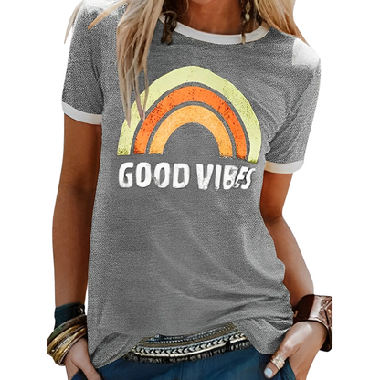 Dam T-shirt med regnbågsprint – Sunny
