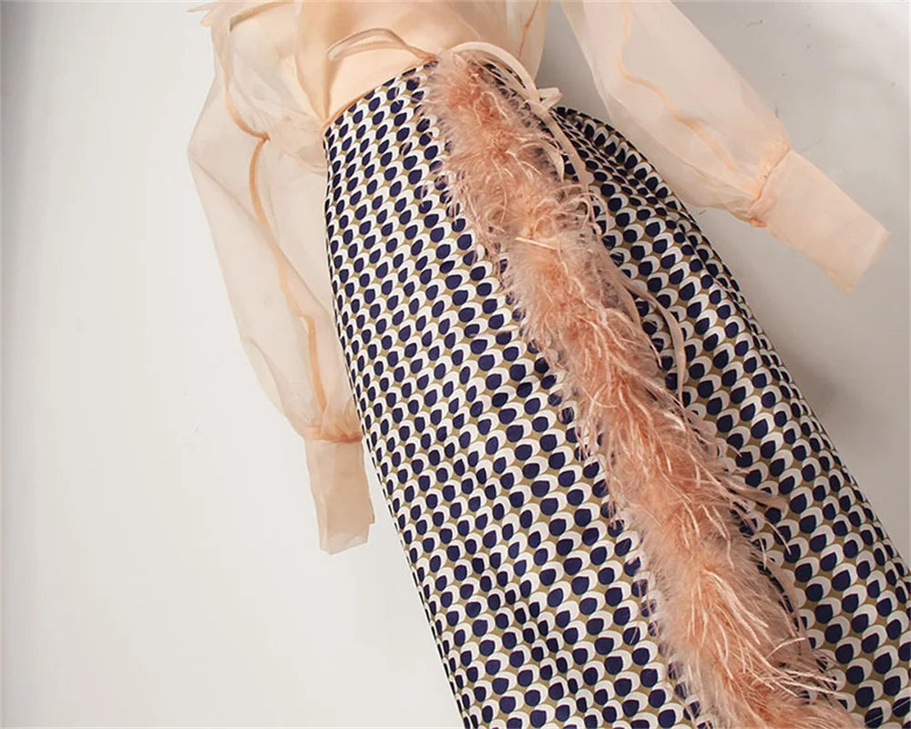 Tvådelad chiffonghöstoutfit med bälte och kjol – Maurelle