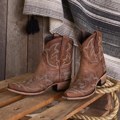 Broderade cowboystövlar i läder - Dakota höstupplaga