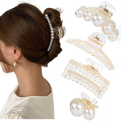Frau mit Perlen-Haarklammer, elegantes Haaraccessoire, modischer Haarschmuck, weiß, Kunststoff.
