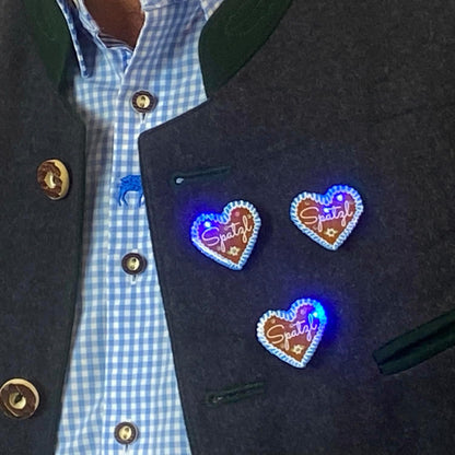 LED-pins med pepparkakshjärtor (4-pack) – HerzGaudi Oktoberfest 2026
