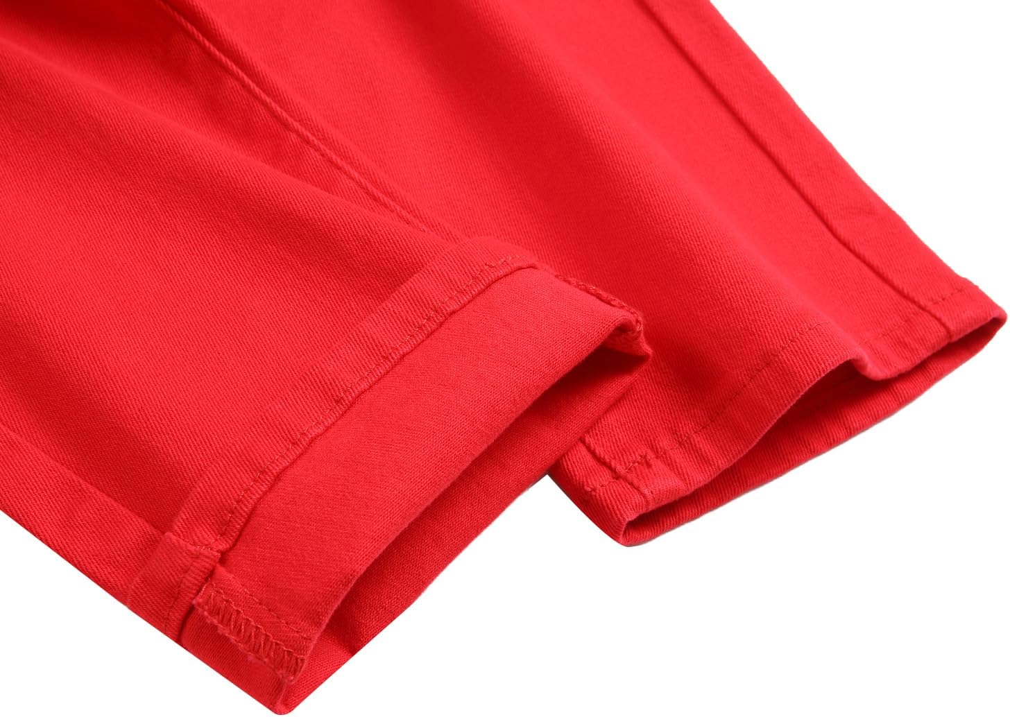 Rote Baumwollhose, Nahaufnahme, modische Damenbekleidung, bequemer Stoff, Detailansicht.