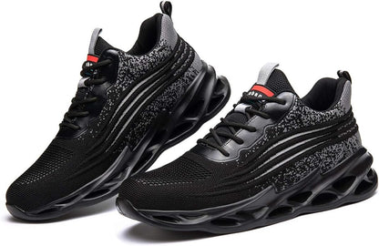 Schwarze Sportschuhe mit Mesh-Obermaterial, rutschfeste Sohle, ideal für Laufen und Fitness.