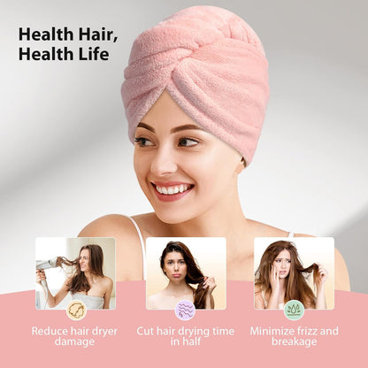 Frau mit rosa Mikrofaser-Haarturban, reduziert Trockenzeit, minimiert Frizz, Haarpflege-Accessoire.