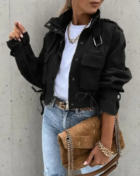 Croppad höstjacka med stil – Noëlle
