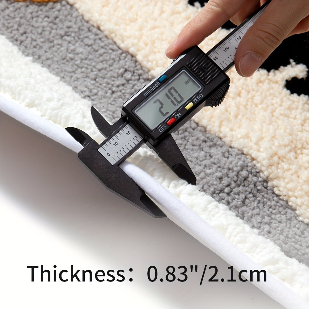 Digitaler Messschieber misst Teppichdicke 2,1 cm, grauer und weißer Teppich, Präzisionswerkzeug.