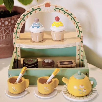 Trä-tekannasats för barn med cupcakes – Lekstund