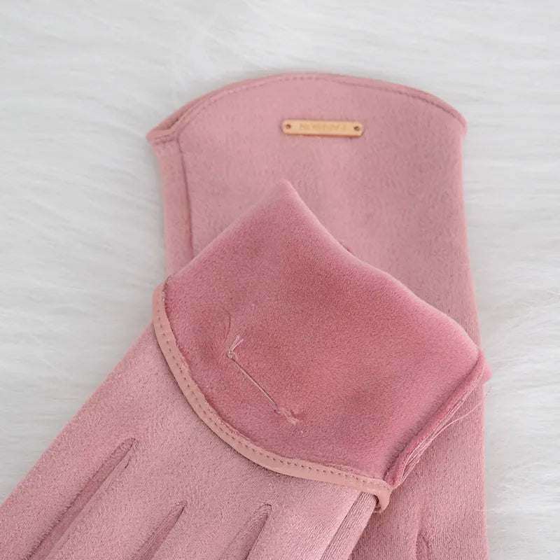 Rosa Wildlederhandschuhe Damen, elegant, weich, warm, Wintermode Accessoire, stilvoll.