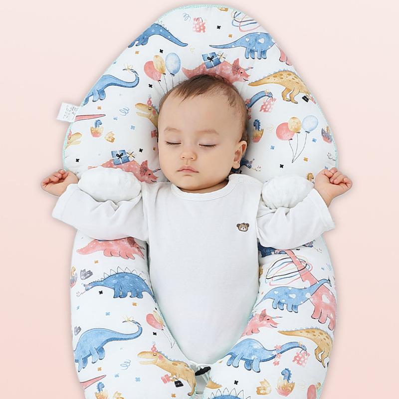 Ergonomisk babykudde i bomull för säker och bekväm sömn
