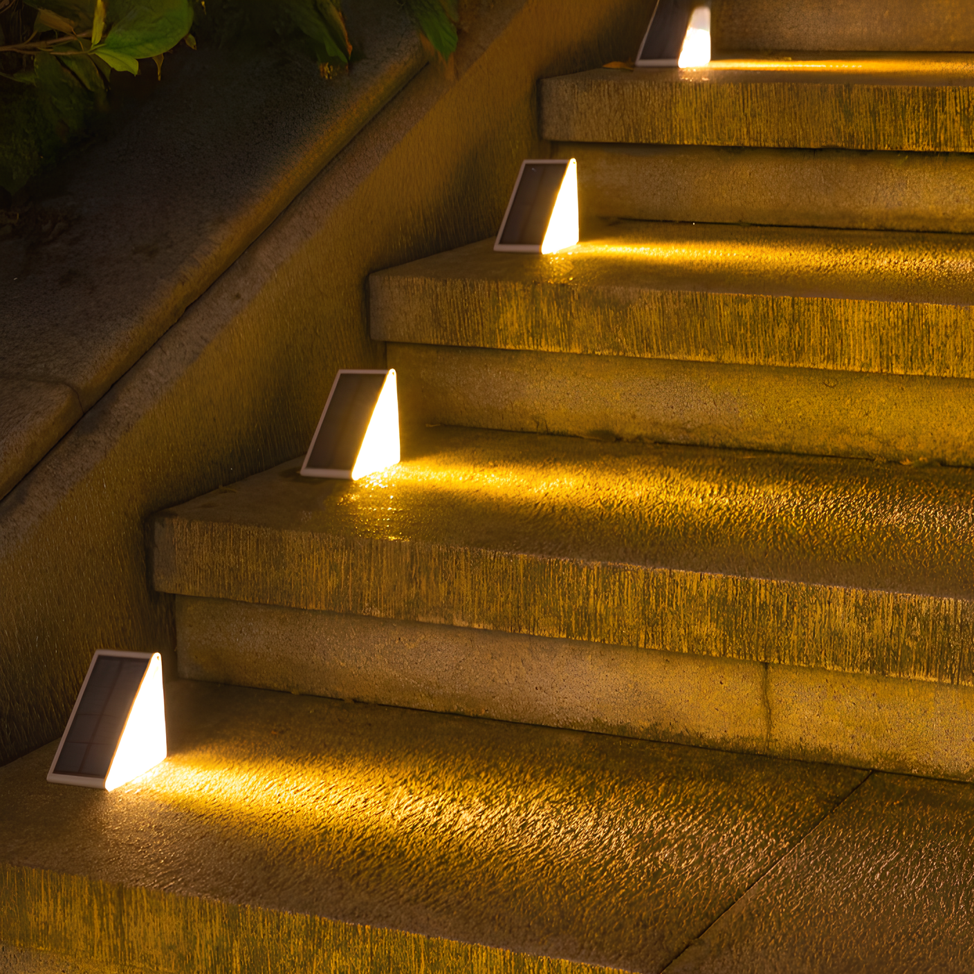 Solarlampen für Treppen, warmweißes Licht, energiesparend, Außenbeleuchtung, Nachtansicht