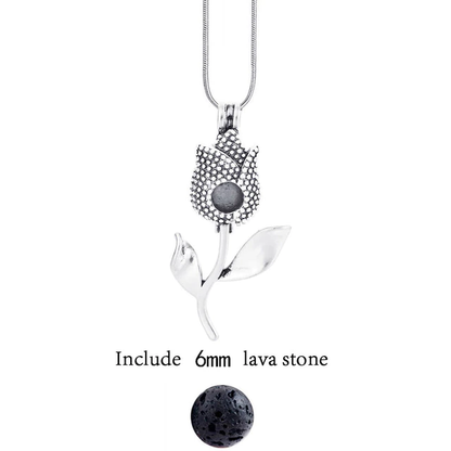 Silberne Rosenkette mit Lavastein-Anhänger, elegantes Schmuckdesign, Geschenkidee.