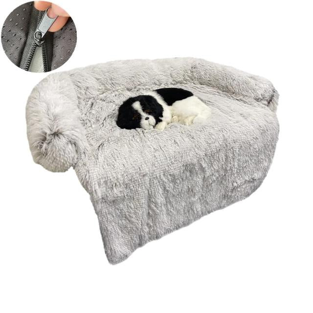 Graues Hundesofa aus Plüsch mit Reißverschluss, Hund schläft darauf, waschbar, bequem.