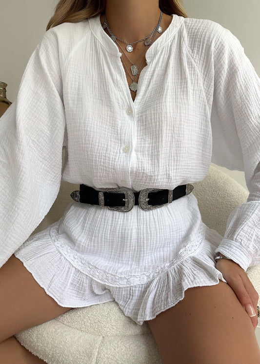 Lätt bomullset med blus och volangshorts – Leora