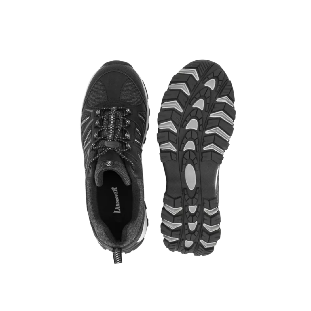 Schwarzer Wanderschuh mit robustem Profil, ideal für Outdoor-Aktivitäten.
