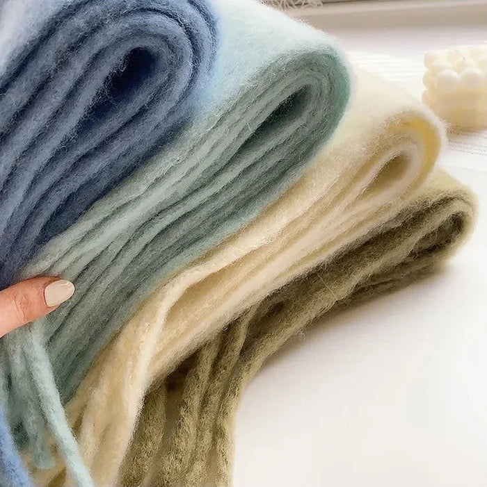 Mehrfarbige Filzstoffe, weiche Textur, ideal für Handarbeiten und DIY-Projekte.