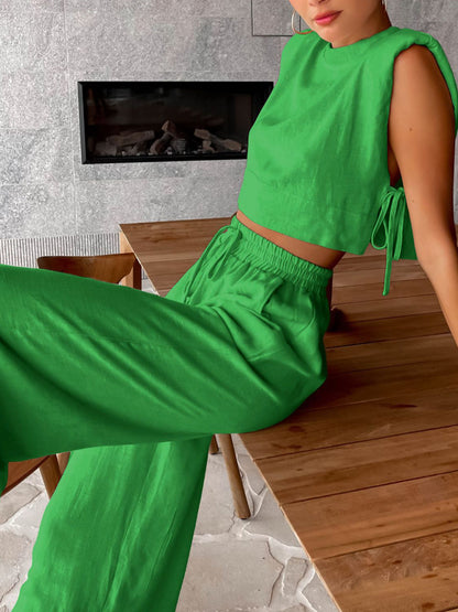 Tvådelat sommar-set med crop-top och byxor – Valeria