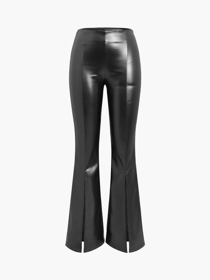 Schwarze Kunstlederhose mit Schlag, hoher Bund, modisch, Damenbekleidung, elegant.