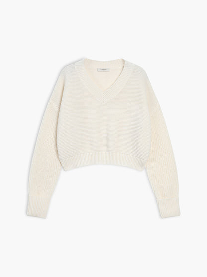 Weißer Damenpullover, V-Ausschnitt, Strick, langärmelig, modisch, bequem, elegant.