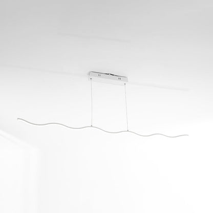 Moderne LED-Pendelleuchte, wellenförmig, weiß, minimalistisch, für Esszimmer oder Büro.