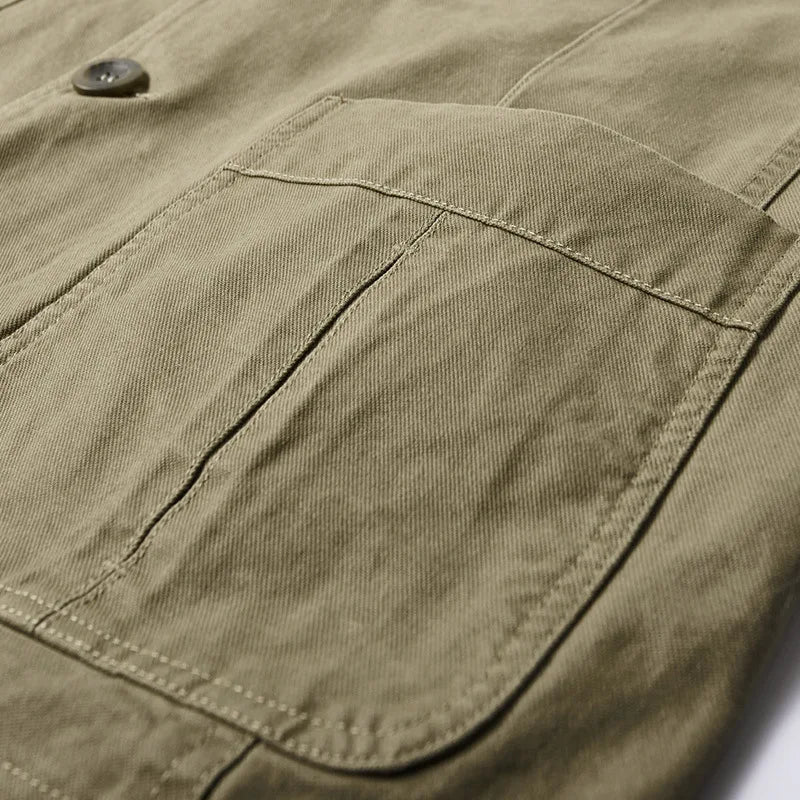Herrjacka för hösten i vintage- och militärstil – Viktor
