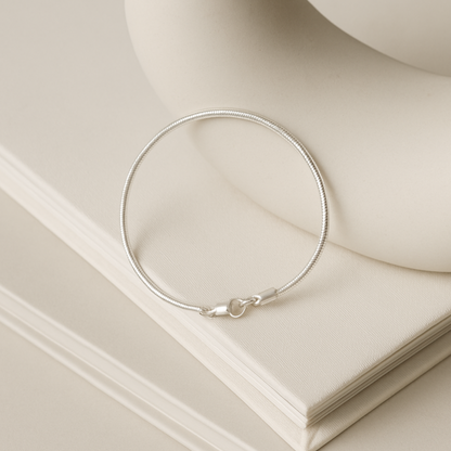 Band | Minimalistiskt armband med ormspänne