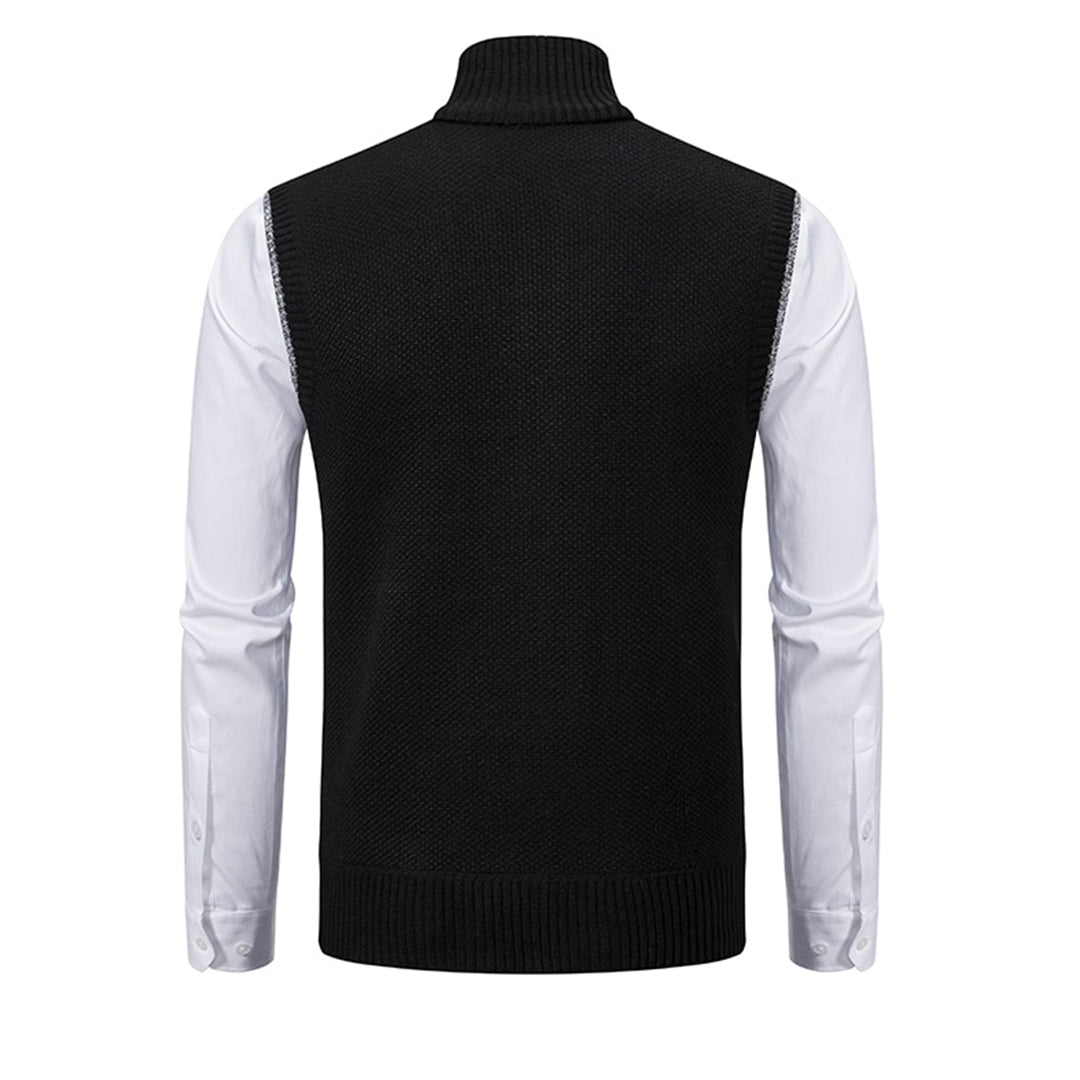 Schwarzer Herrenstrickpullover mit Rollkragen, ärmellos, Rückansicht, elegantes Design.