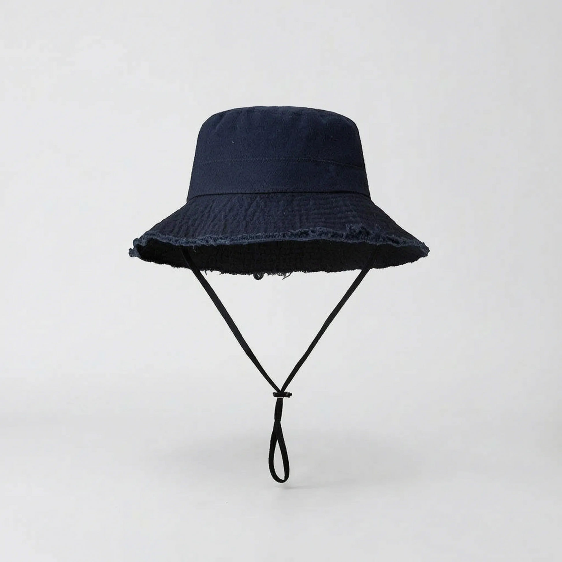 Bredbrättad Bucket Hatt - Fendora