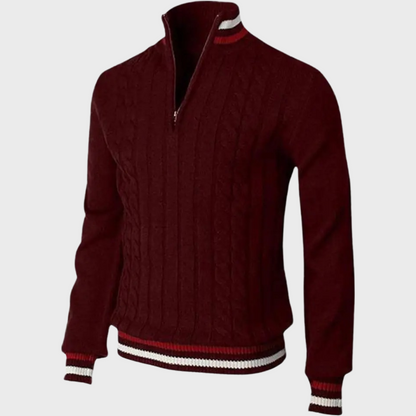 Weinroter Herrenpullover mit Reißverschluss, Strickmuster, gestreifte Bündchen, Wintermode.