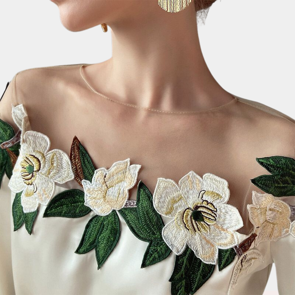 Höstliga blommönster beige damblus med lös passform – Elvira