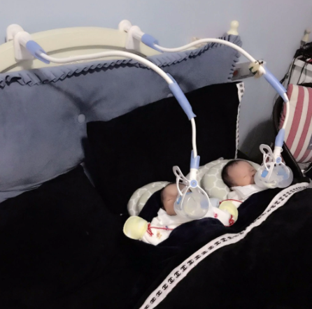 Fristående babyflaskhållare – Självständig matning gjort enkelt