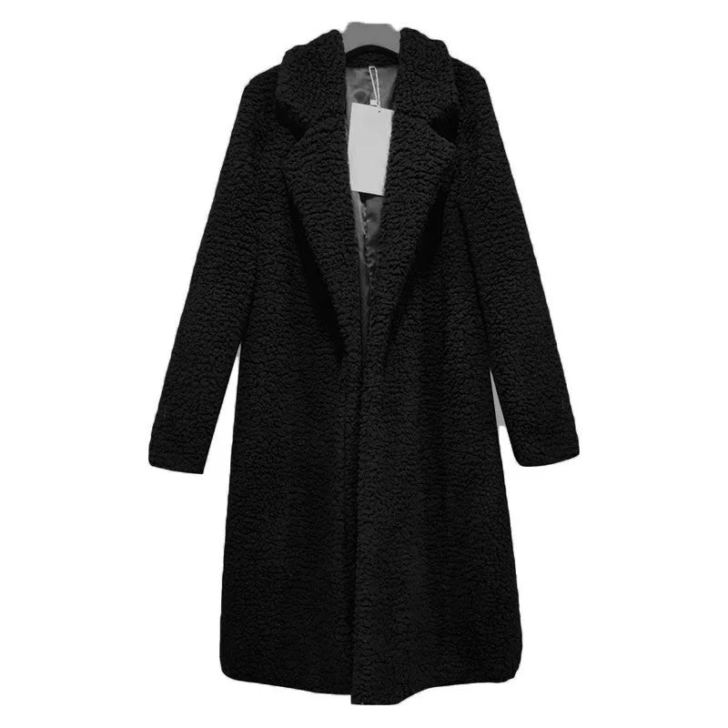 Schwarzer Damen-Wintermantel, flauschig, lang, mit Reverskragen, elegant, warm, Luca Norelli.