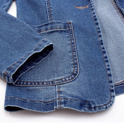 Damernas jeansblazer med elegant skärning – Nora höstutgåvan