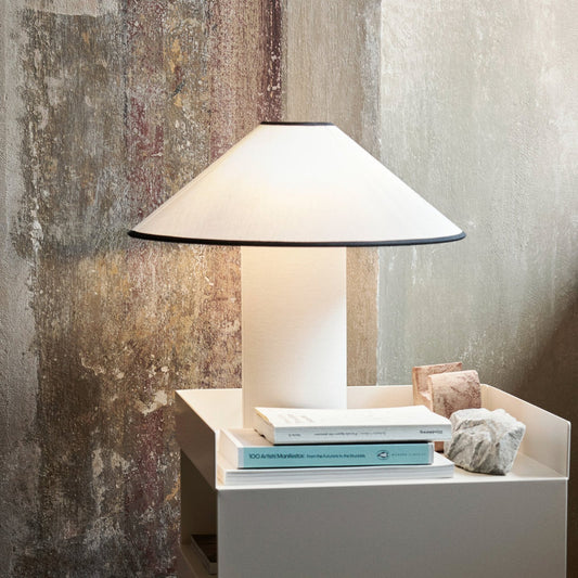 Bordslampa med tygskärm – Lunara