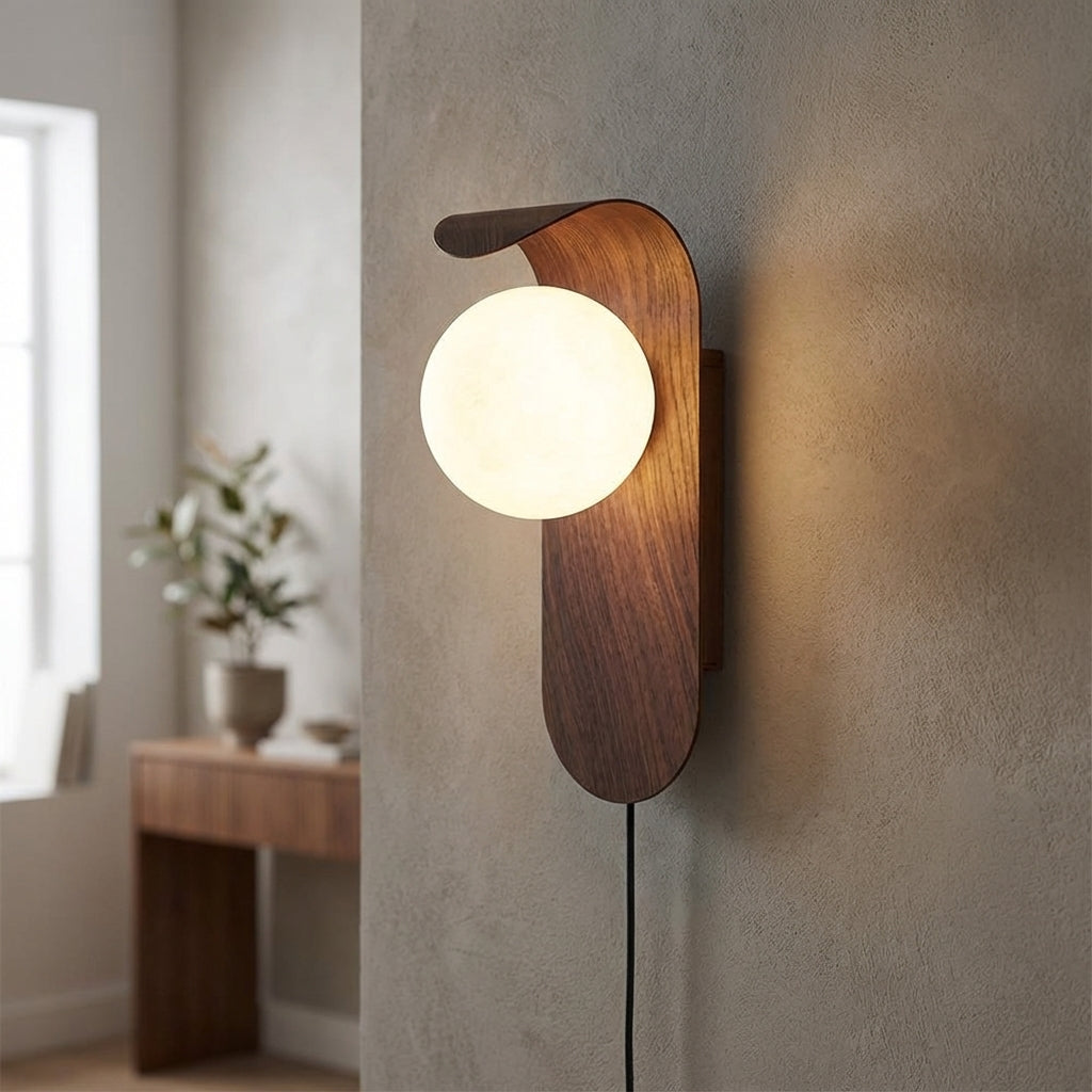 Curved Frame Wall Lamp -  Glontre