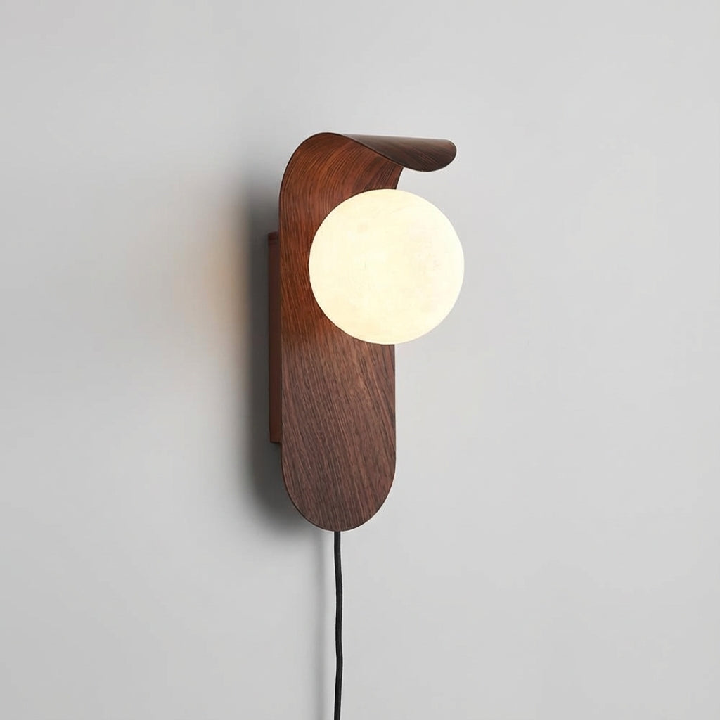 Curved Frame Wall Lamp -  Glontre